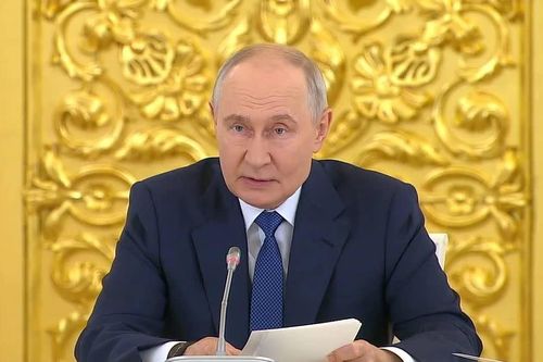 Tổng thống Putin tuyên bố về hạ tầng thương mại Nga giữa làn sóng tấn công