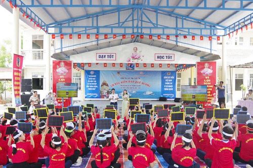 Bồi đắp tình yêu biển, đảo từ thế hệ trẻ