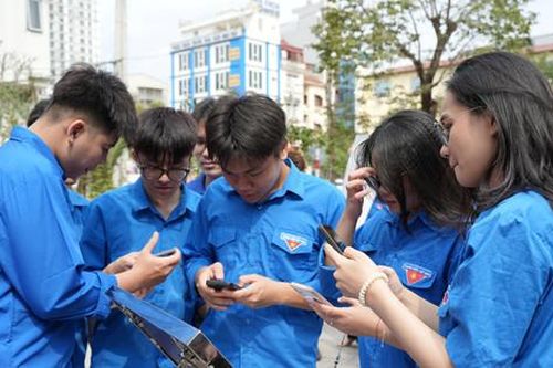 Mở 'cánh cửa số' để di sản đến gần công chúng