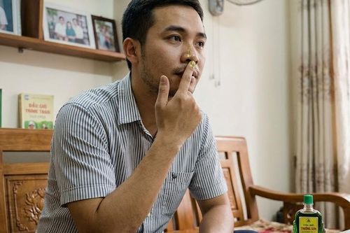 Hít dầu gió có hại không? Những lưu ý quan trọng để sử dụng an toàn