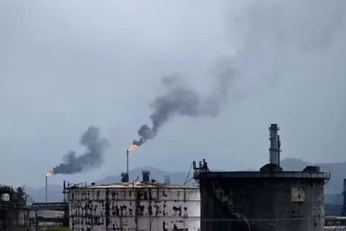 Mỹ và Venezuela tăng cường hợp tác dầu khí