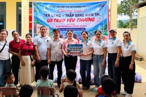 Sơn Trà thắp sáng yêu thương ở Trà Leng