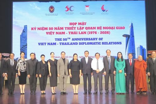 Giao lưu nghệ thuật kỷ niệm 50 năm thiết lập quan hệ ngoại giao Việt Nam - Thái Lan
