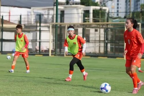 Trương Yến Linh quyết tâm cùng U17 nữ Việt Nam giành vé dự VCK châu Á 2027