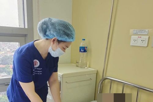 Bác sĩ cảnh báo những dấu hiệu của bệnh bạch cầu cấp cần đi khám sớm