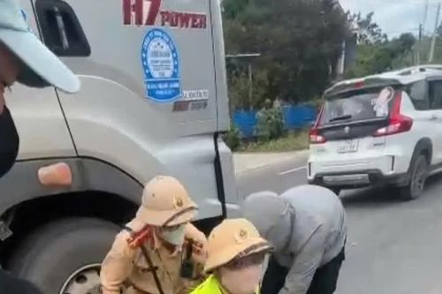Quảng Trị: Bắt giữ 2 đối tượng vận chuyển 12.000 viên ma túy