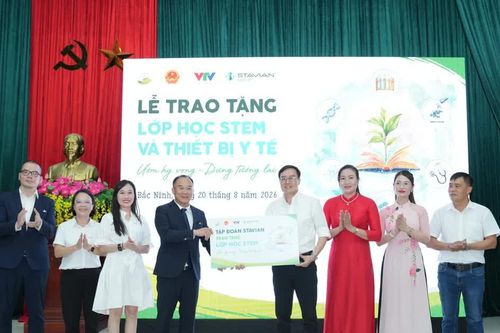 Tập đoàn Stavian triển khai dự án 'Ươm hy vọng - Dựng tương lai' trao tặng lớp học STEM và thiết bị y tế tại tỉnh Bắc Ninh