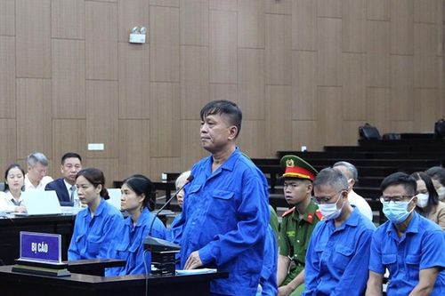 Cựu Thứ trưởng Nguyễn Bá Hoan bị đề nghị mức án từ 12-13 năm tù