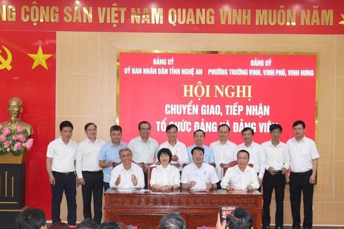 Đảng ủy UBND tỉnh Nghệ An tiếp nhận 4 Đảng bộ Bệnh viện tuyến tỉnh