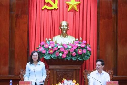 Thứ trưởng Bộ Công Thương Phan Thị Thắng làm việc với tỉnh Đồng Tháp