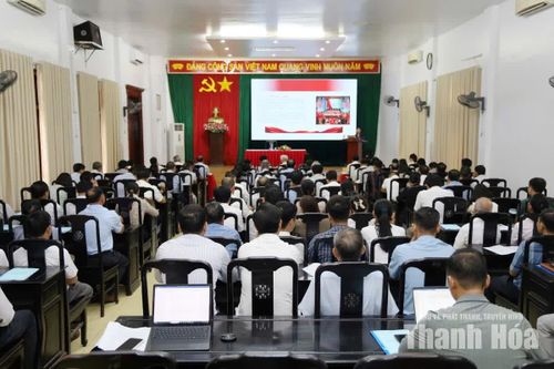 Phổ biến pháp luật về tôn giáo và đất đai tôn giáo