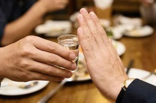 Rượu, bia - 'văn hóa' hay gánh nặng sức khỏe cộng đồng?