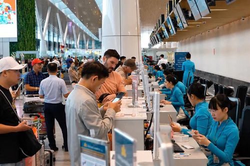 Vé máy bay tết Đinh Mùi 2027 chính thức 'lên kệ', hàng triệu chỗ chờ hành khách