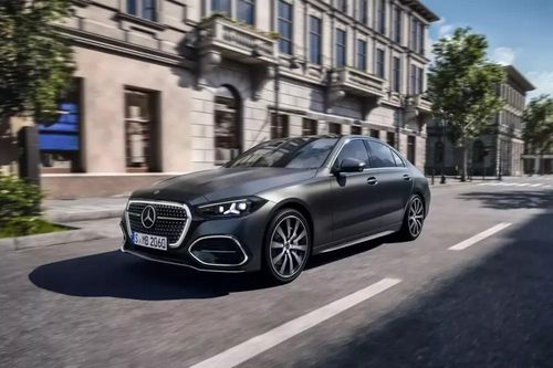 Tin xe 20/8: Mercedes-Benz C-Class 2027 thêm AI và loạt công nghệ mới