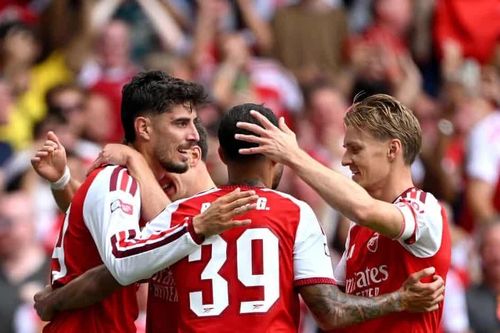 Siêu máy tính chọn Arsenal, khả năng vô địch gấp đôi Man City