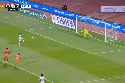Panenka lên xà, tân binh 60 triệu bảng bị đồng đội quát
