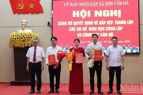Đà Nẵng: Các địa phương phía nam công bố quyết định thành lập các trường học và công tác cán bộ