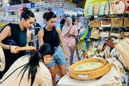 Hấp dẫn giải thưởng cuộc thi thiết kế quà tặng du lịch cho TPHCM