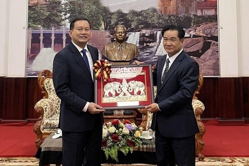 Lãnh đạo tỉnh Bolikhamxay tiếp Tổng Lãnh sự Việt Nam tại khu vực Trung Lào