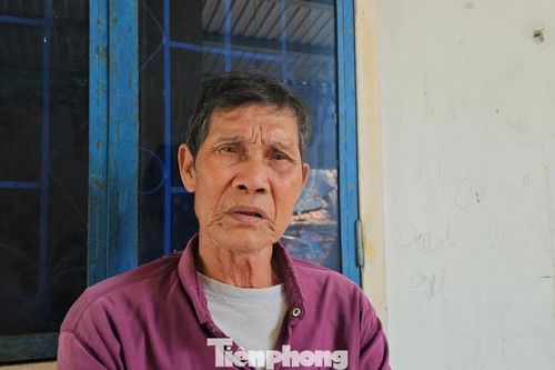 Cụ ông 85 tuổi 'mòn gót chân' đi kiến nghị đã nhận được sổ đỏ