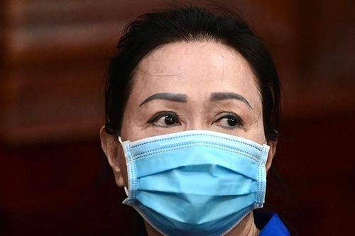 Đấu giá bộ trang sức kim cương 25 tỷ đồng của bà Trương Mỹ Lan