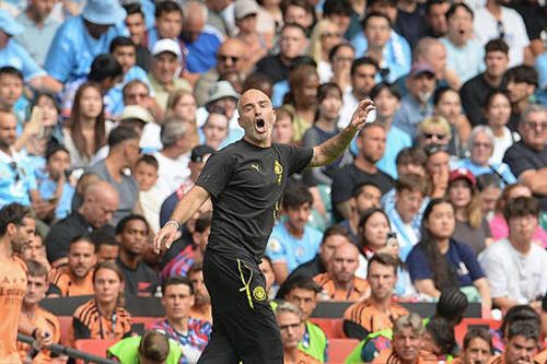 Paul Merson gạch tên Man City và Man Utd khỏi cuộc đua vô địch Ngoại hạng Anh mùa giải mới