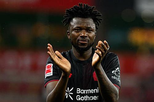 Edmond Tapsoba: Lời giải hoàn hảo cho bài toán hàng phòng ngự Chelsea và Manchester United