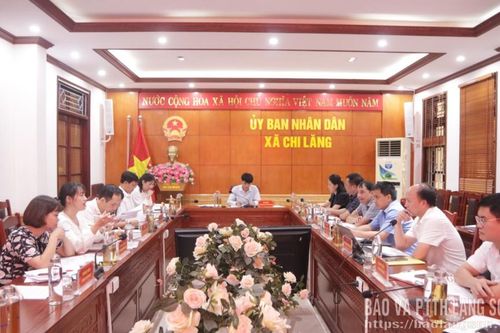 Kiểm tra xây dựng nông thôn mới tại xã Chi Lăng