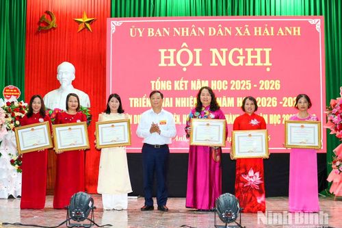 Các địa phương triển khai nhiệm vụ năm học 2026-2027; công bố quyết định về sắp xếp các cơ sở giáo dục và công tác cán bộ