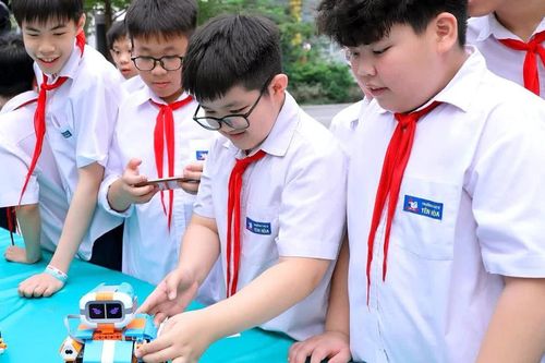 Giáo viên xoay xở thế nào khi triển khai dạy AI đại trà cho học sinh