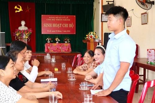 Khi Gen Z bắt đầu 'gánh' việc làng