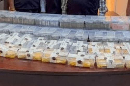Tịch thu 13 kg vàng trị giá 44 tỷ đồng và 4,4 tỷ tiền mặt từ một căn hộ