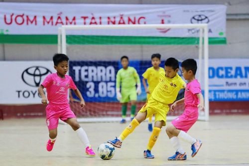 Hai cặp bán kết hứa hẹn kịch tính