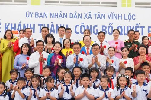 Xã Tân Vĩnh Lộc khánh thành trường tiểu học trên 230 tỷ đồng