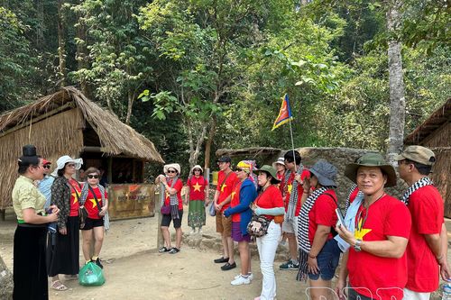 Tạo động lực tăng trưởng