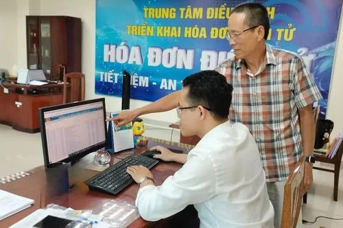 Không cung cấp tài khoản ngân hàng theo yêu cầu của cơ quan Thuế có thể bị phạt đến 5 triệu đồng