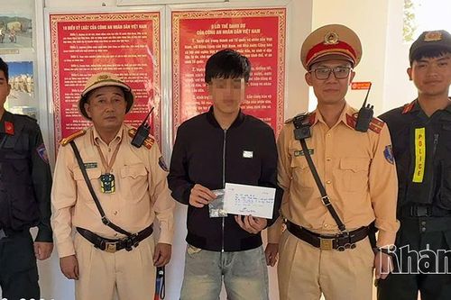 Phát hiện nam thanh niên điều khiển mô tô dương tính với ma túy