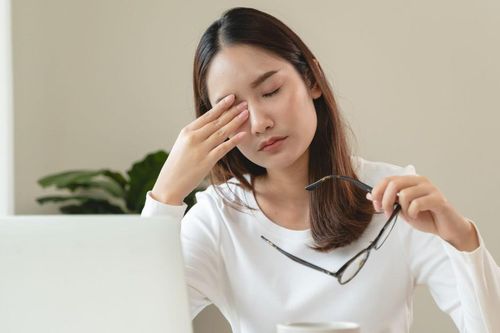 Khô mắt có nguy hiểm không?