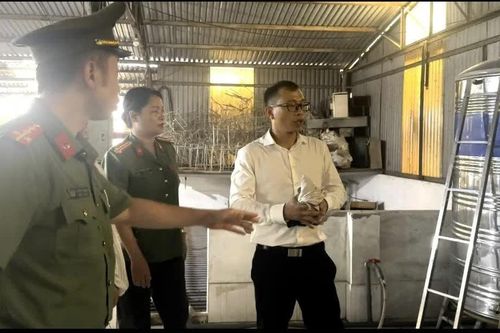 Cảnh báo nguy cơ mất an toàn thực phẩm từ nước uống đóng bình