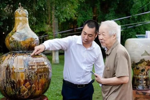 Gốm sứ kể chuyện lịch sử