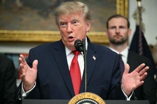 Mỹ cân nhắc đặt tên tàu sân bay để vinh danh Tổng thống Donald Trump