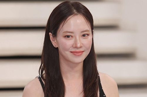 Ngôi sao Song Ji Hyo trẻ trung U50, bất ngờ dành lời khen cho Lê Dương Bảo Lâm