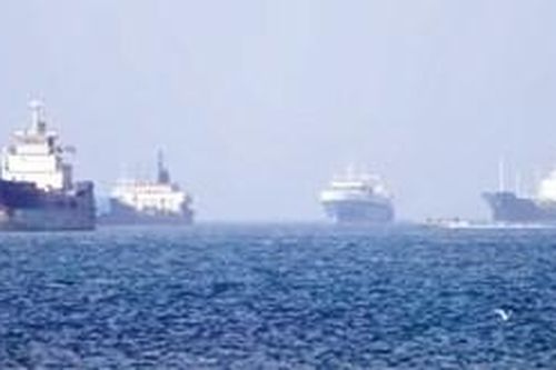 Tàu hàng vẫn thiếu an toàn khi qua eo biển Hormuz