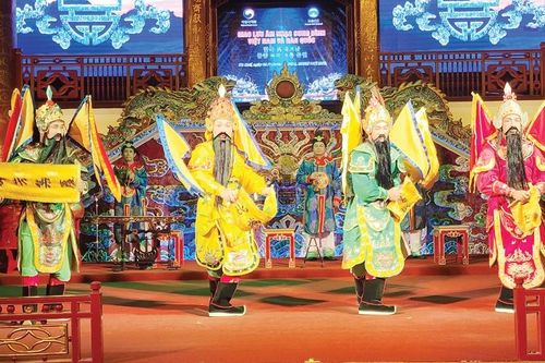 Khai thác di sản: Hướng đến 'Ít mà tinh'