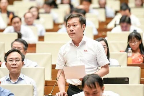 Lương gần 6 triệu đồng/tháng, đại biểu nói gì về mục tiêu 'sống được bằng lương'?