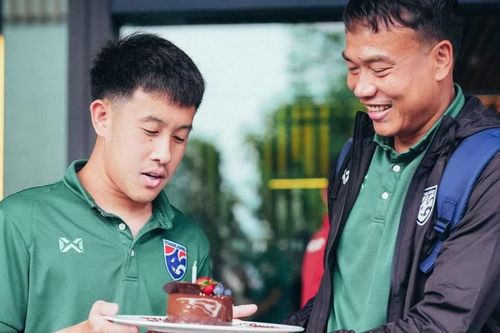 Cầu thủ Thái Lan cố lấy tinh thần, ôm mộng ngược dòng khi sang Việt Nam