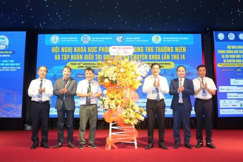 Huế cập nhật tiến bộ mới trong điều trị ung thư