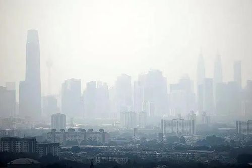 Indonesia mở không phận để Malaysia gieo mây chống khói mù