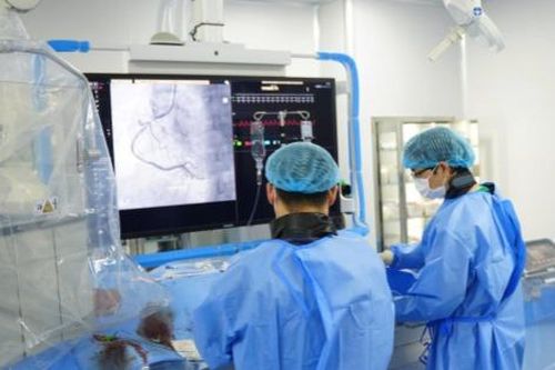 Báo động nguy cơ nhồi máu cơ tim ở người trẻ hút thuốc lá