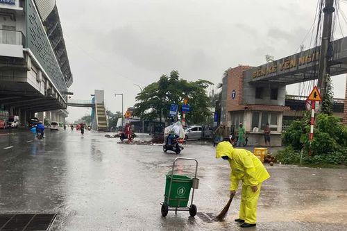 Bão số 4 gây mưa lớn, nhiều tuyến phố từng ngập sâu ở Hà Nội ra sao?